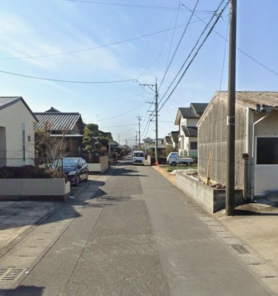 　前面道路含む現地写真　