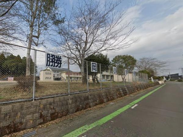 　三股町立勝岡小学校（小学校）／977m　