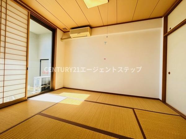 　和室　明るさが魅力の和室です