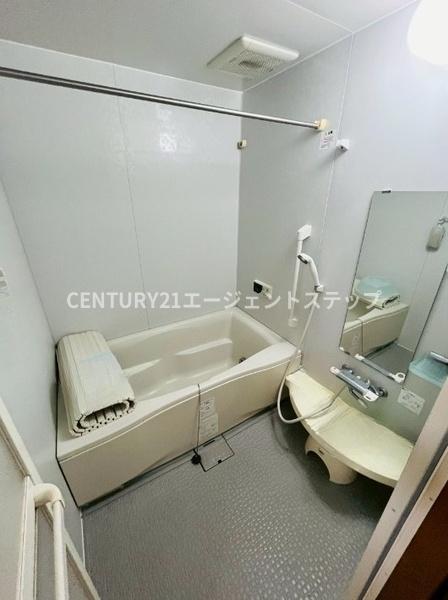 　バス　清潔感のあるバス空間です