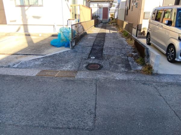 　前面道路含む現地写真　