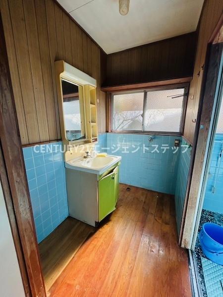 　洗面台・洗面所　洗面台・洗面所が明るい空間です