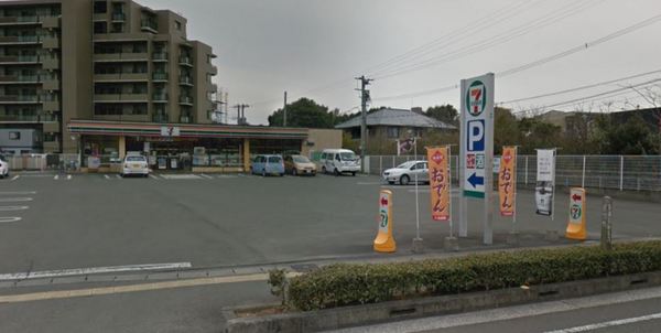 　セブンイレブン宮崎権現町店（コンビニ）／443m　