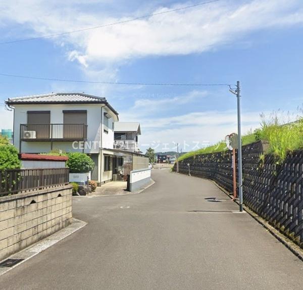 　前面道路含む現地写真　