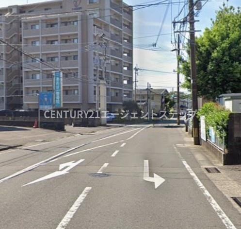 　前面道路含む現地写真　