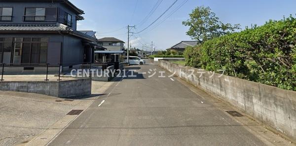 　前面道路含む現地写真　