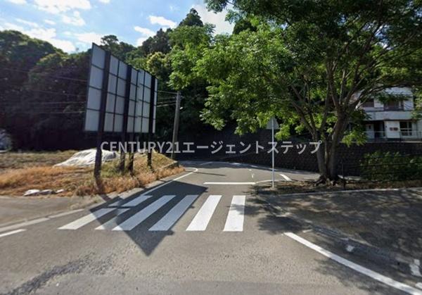 　前面道路含む現地写真　