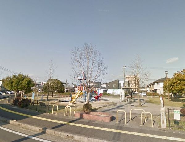 　桜町街区公園（公園）／1487m　