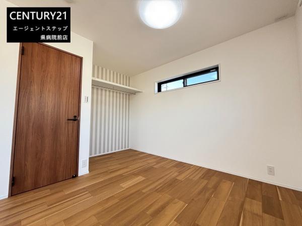 　洋室　明るい洋室が印象的です