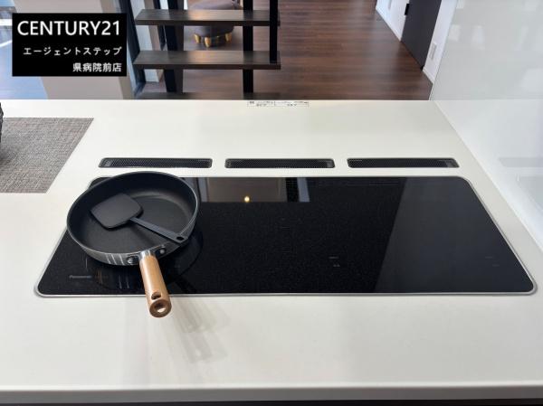 　キッチン　IHクッキングヒーターが設置されています