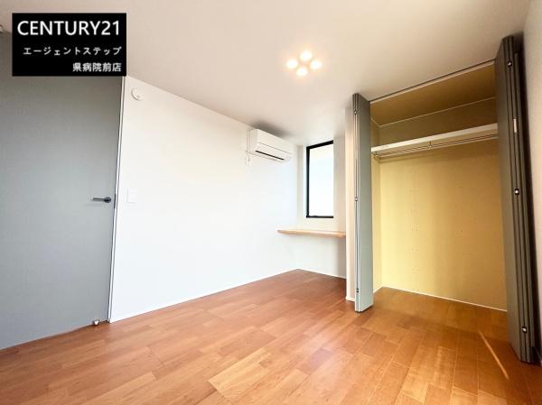 　収納　収納が便利なクローゼット付きです