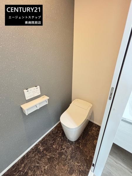 　トイレ　落ち着いた雰囲気のトイレです