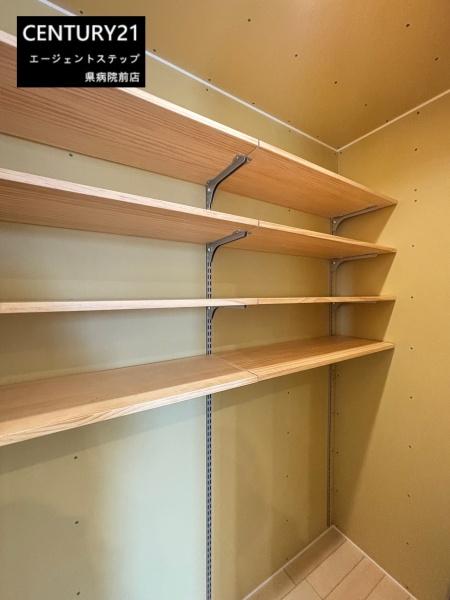 　収納　収納スペースが豊富です