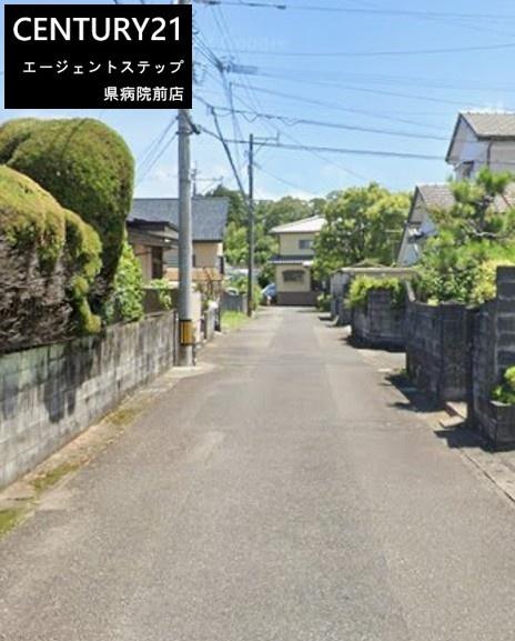 　前面道路含む現地写真　前面道路含む現地写真です