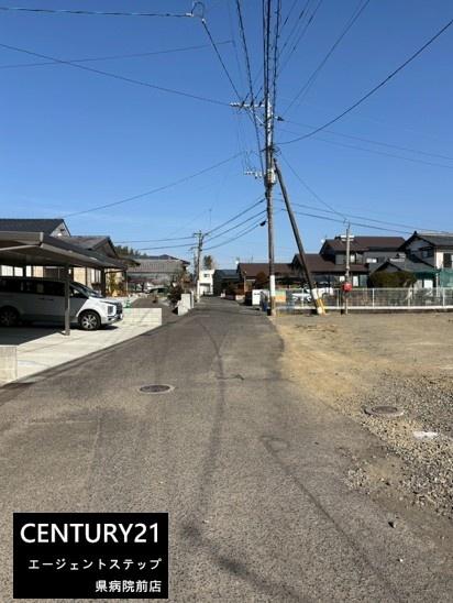　前面道路含む現地写真　前面道路含む現地写真です