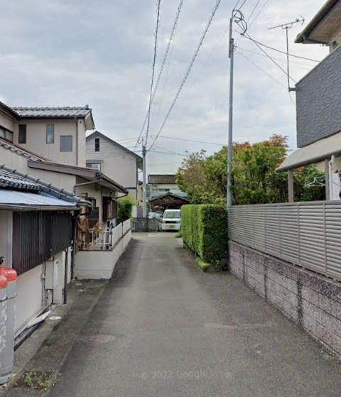 　前面道路含む現地写真　