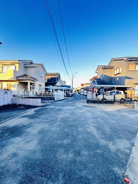 　前面道路含む現地写真　