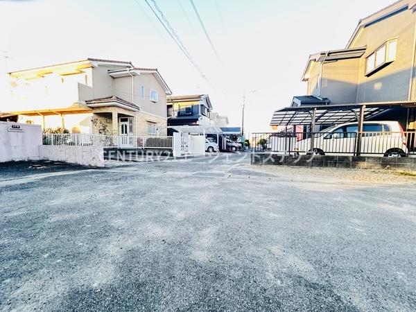 　前面道路含む現地写真　
