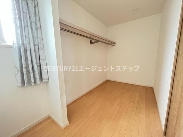 　収納　収納スペースが広めです