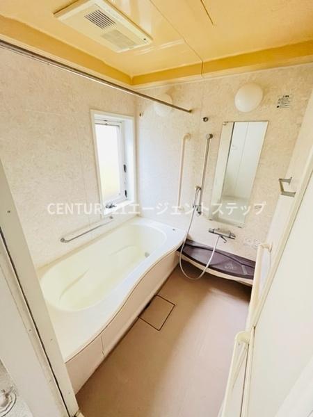 　バス　機能的なバスが魅力です