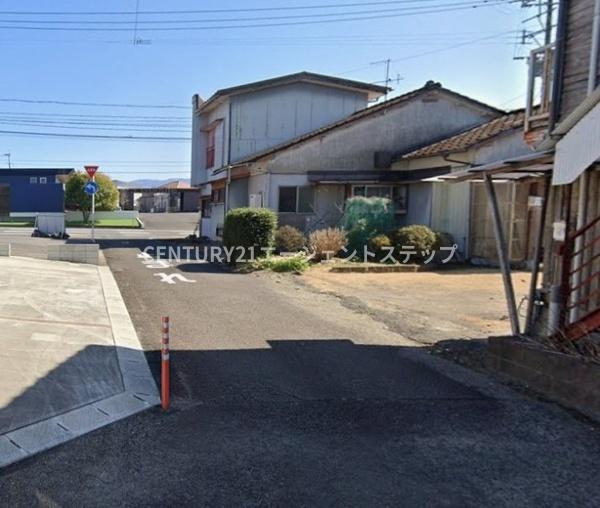 　前面道路含む現地写真　