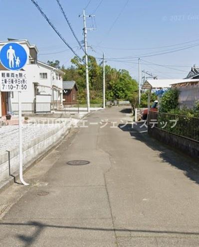 　前面道路含む現地写真　