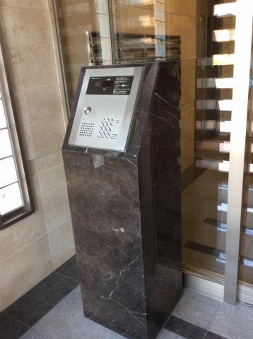 　エントランス　オートロック