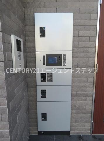 　エントランス　宅配ボックス