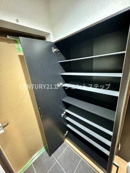 　収納　シューズボックス