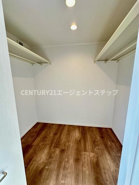 Frieden　収納　ウォークインクローゼット