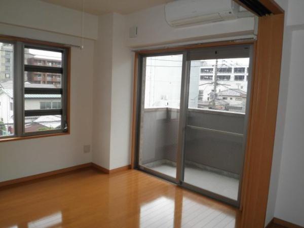 J.feel橘　リビング　エレベーター