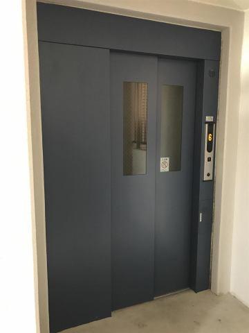 Hashimoto East Mansion　エントランス　エレベーター