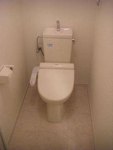 Hashimoto East Mansion　トイレ　