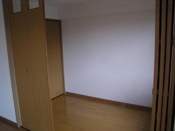 山春ビル3 洋室 山春ビル3 洋室