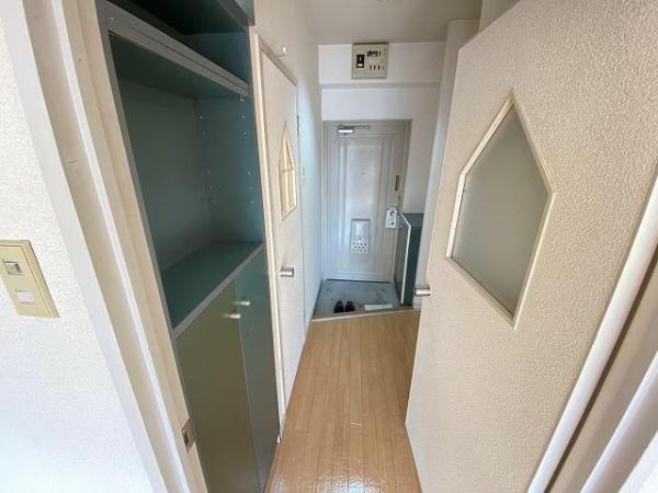 メゾンフジモト　玄関　