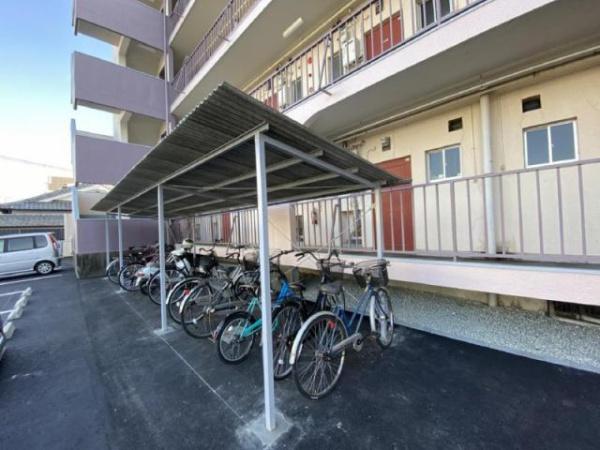 　駐車場　駐輪場