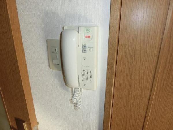　玄関　インターホン