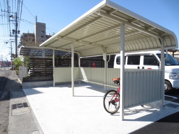 　駐車場　駐輪場