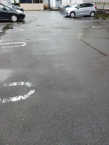 ラ・カーサ・フェリーチェ　駐車場　