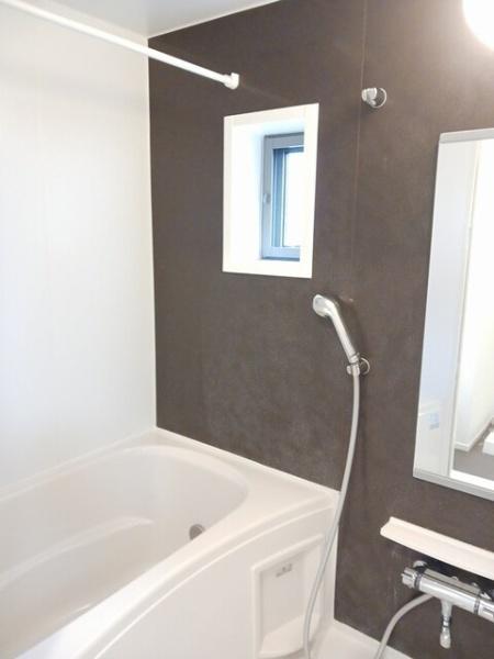 ラ・カーサ・フェリーチェ　バス　