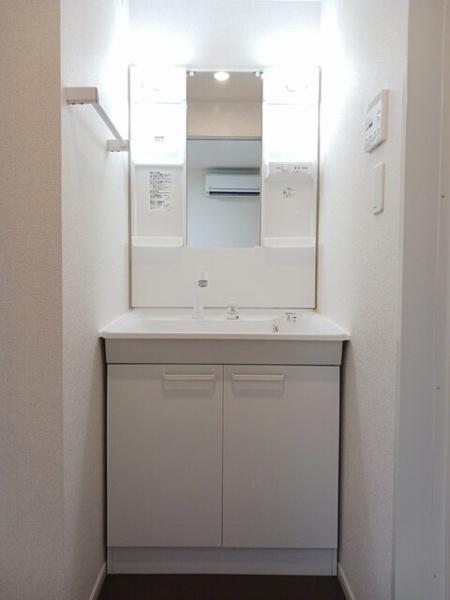 ラ・カーサ・フェリーチェ　洗面台・洗面所　