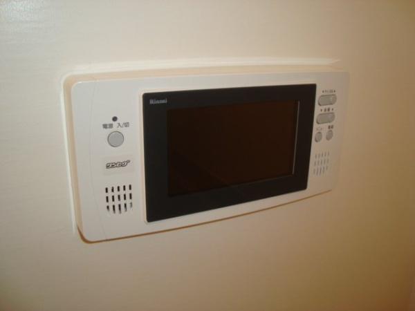 ファミールコート　バス　浴室テレビ