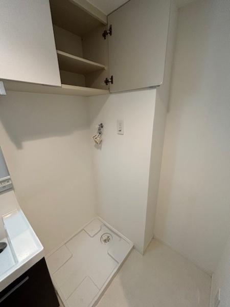 　収納　ウォークスルークローゼット