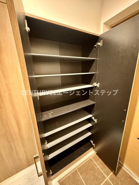 　収納　シューズボックス