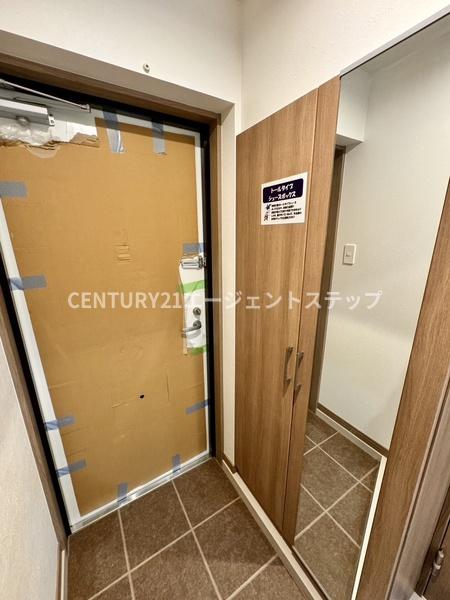 シャトレ末広　玄関　