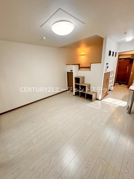 シャトレ末広　リビング　