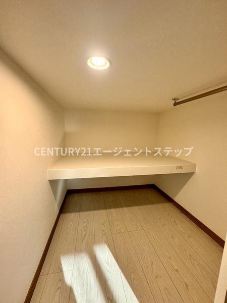 シャトレ末広　収納　ウォークインクローゼット