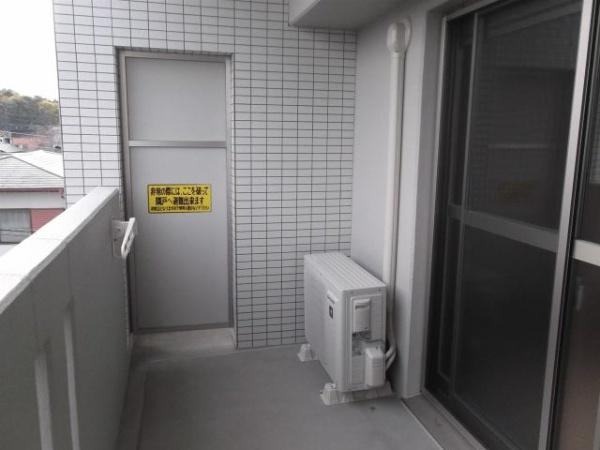 　バルコニー　