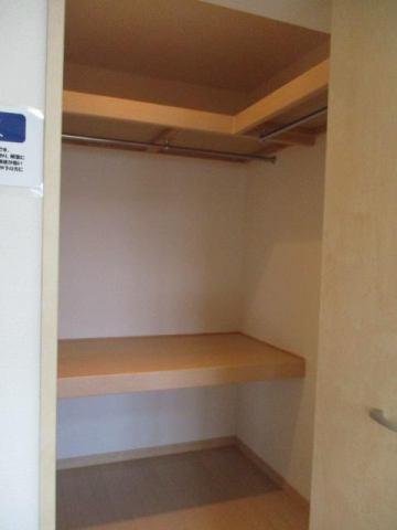 　収納　ウォークインクローゼット