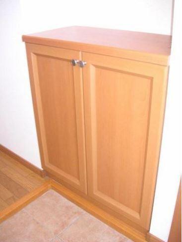 　玄関　シューズボックス